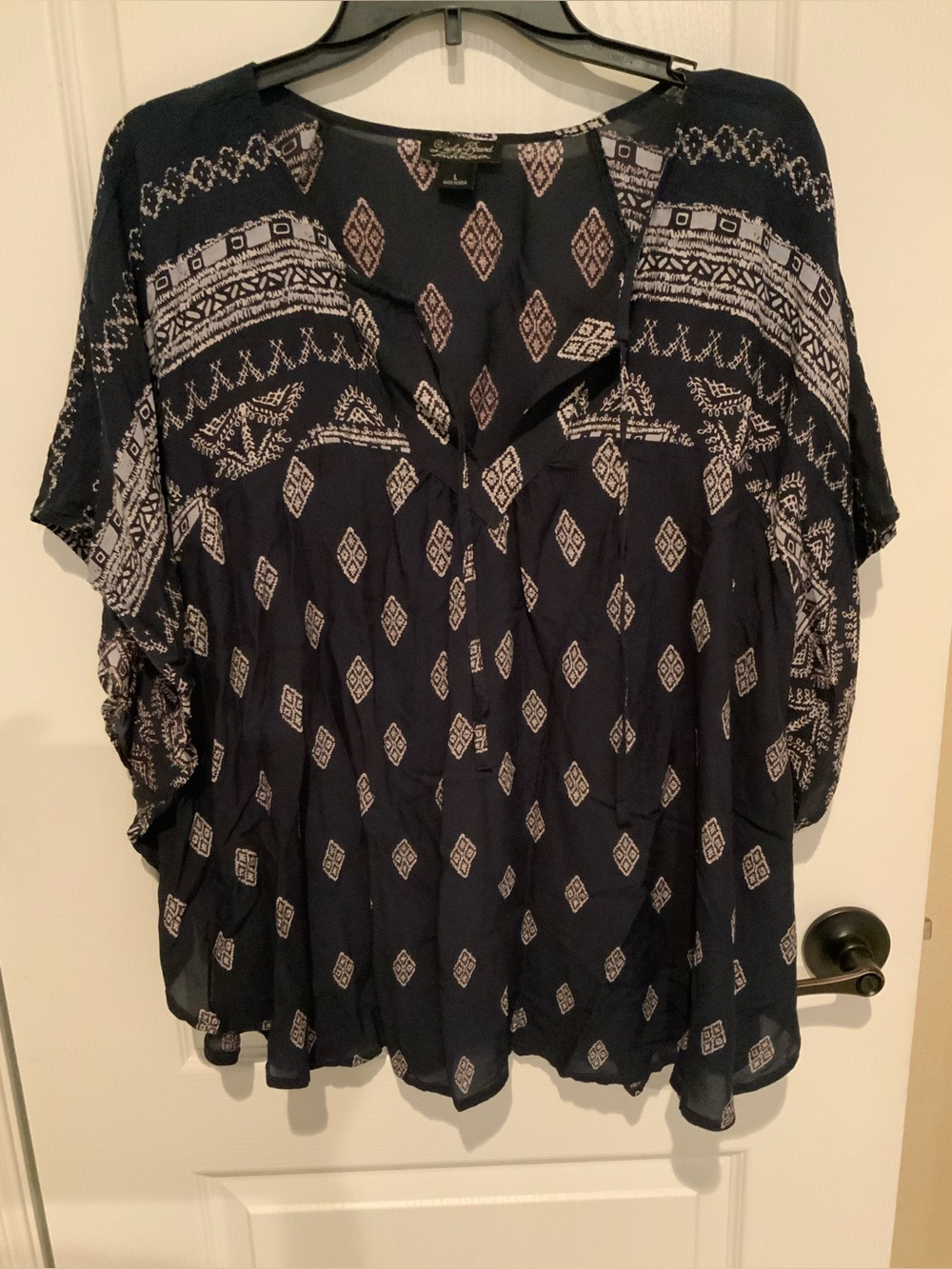 Lucky Brand SZ L Navy Printed Boho Tunic Top with V-Neck and Tie